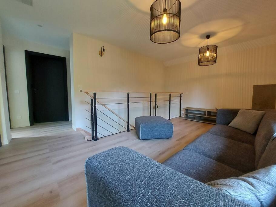 Charmant Et Spacieux Appartement A Quelques Pas Du Lac Duingt Extérieur photo